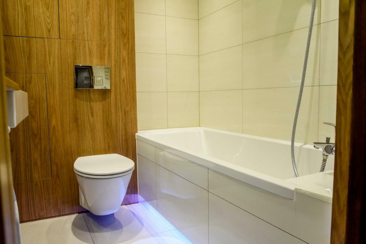 Chmielna Wood Lux Apartment Warsaw Exterior photo