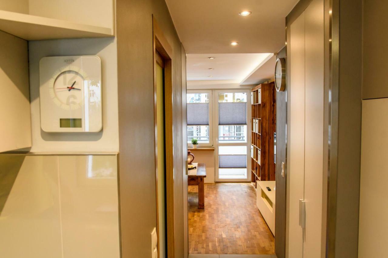 Chmielna Wood Lux Apartment Warsaw Exterior photo