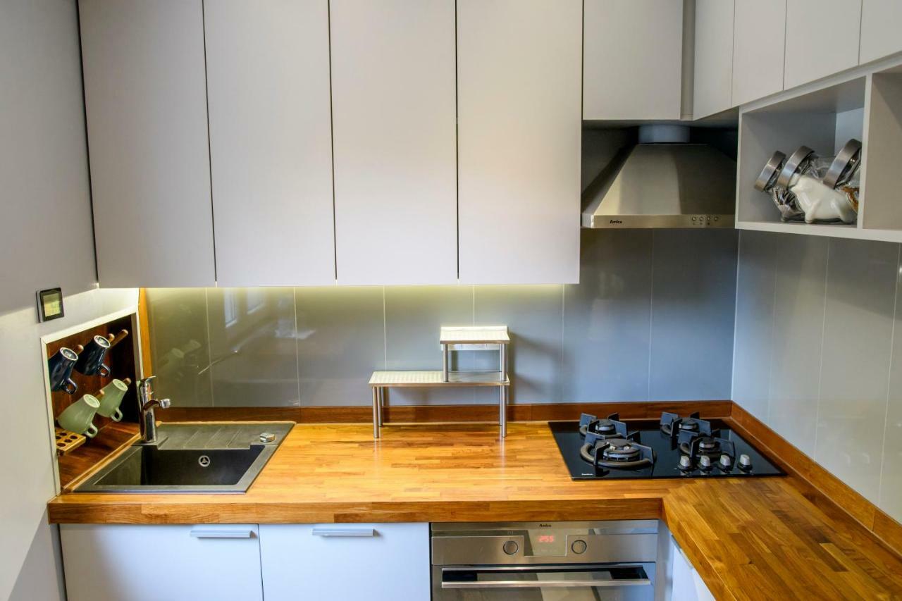 Chmielna Wood Lux Apartment Warsaw Exterior photo